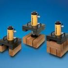 BLS-系列，分級(jí)頂升油缸